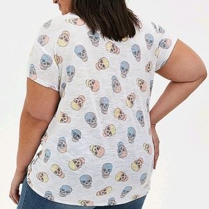 Torrid classic tee size 3